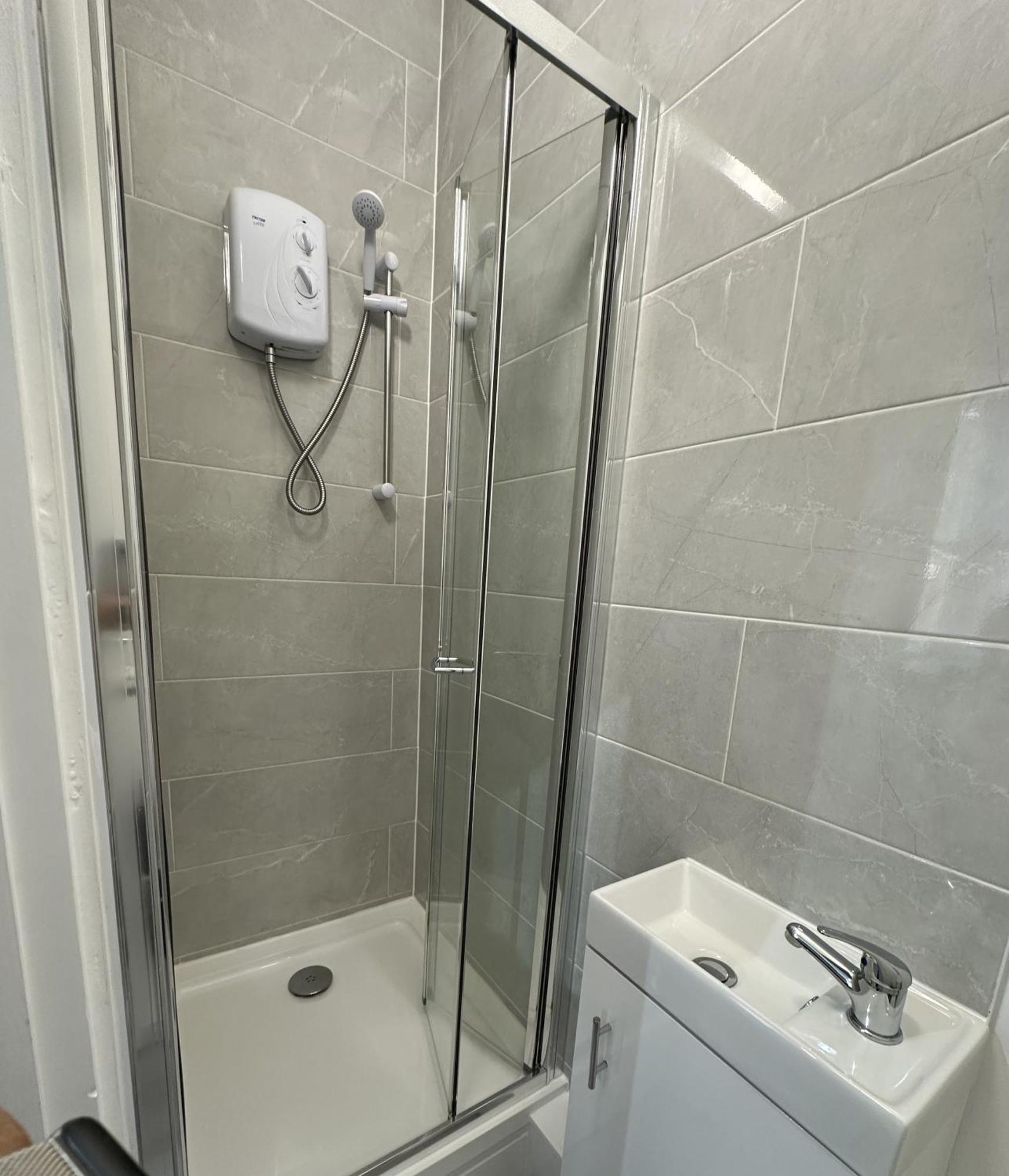 Studio Flat 2A Central โคลวินเบย์ ภายนอก รูปภาพ